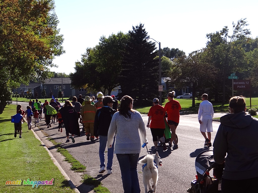 United Way Super Hero 5K walk/run - photos by Matt Sheppard for CSiNewsNOW.com